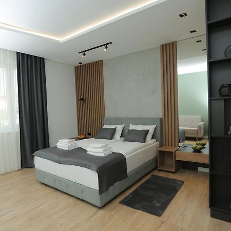 Bonanza Apartments Ni Exterior foto